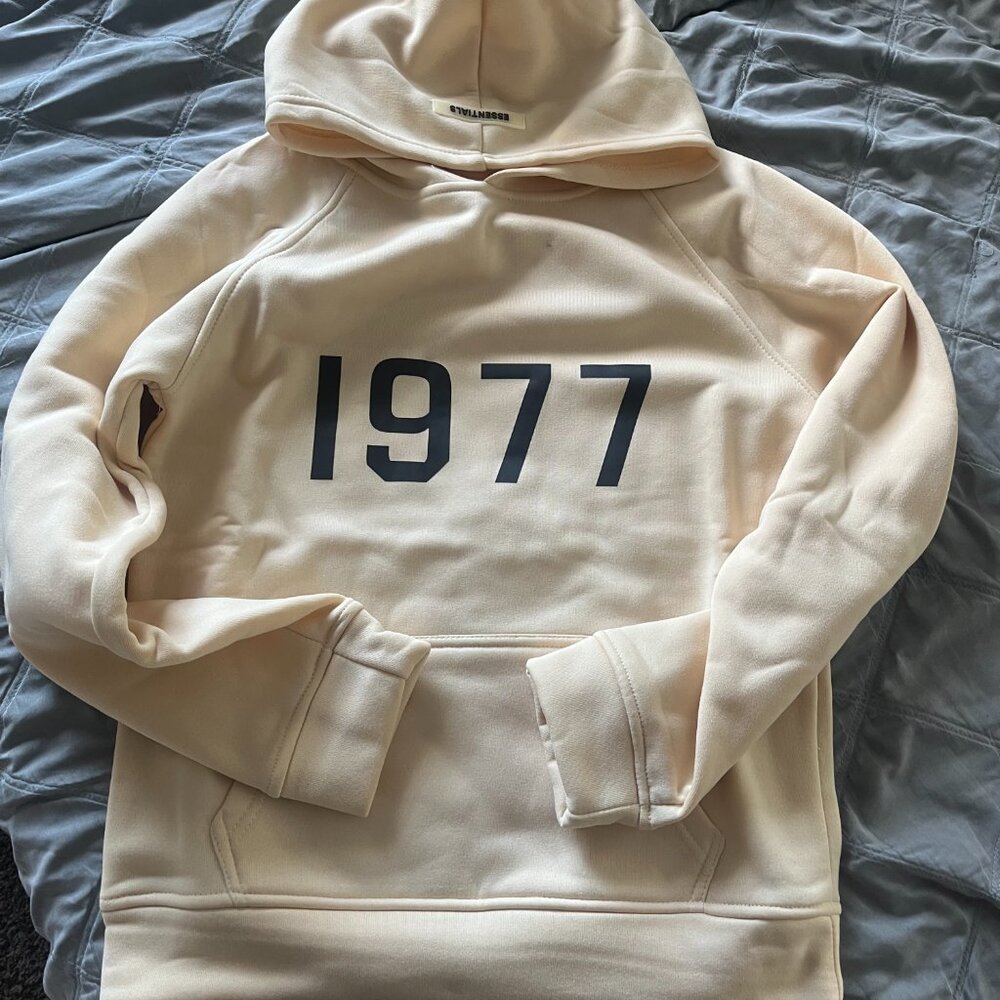 1977 Essentials